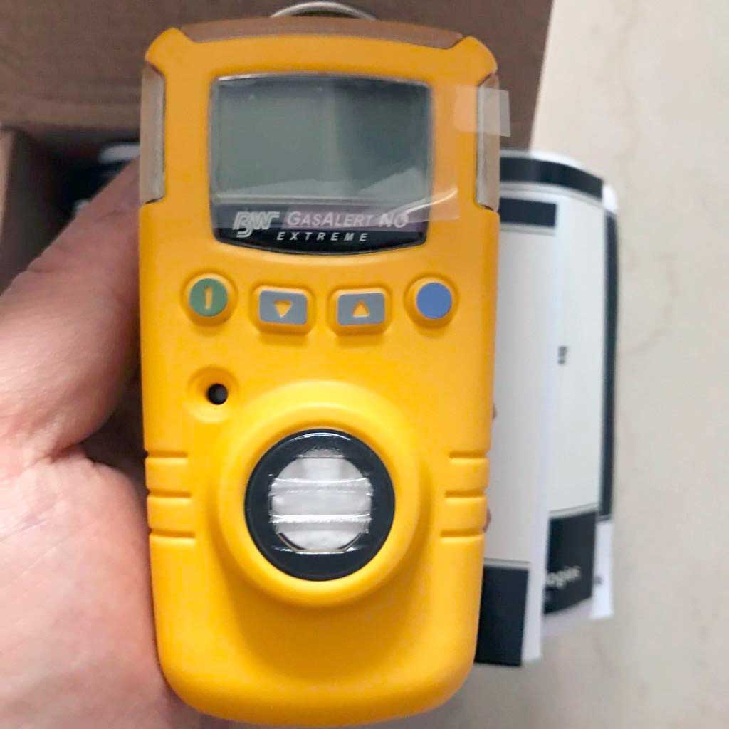 <b>如何维护气体检测器的传感器？</b>