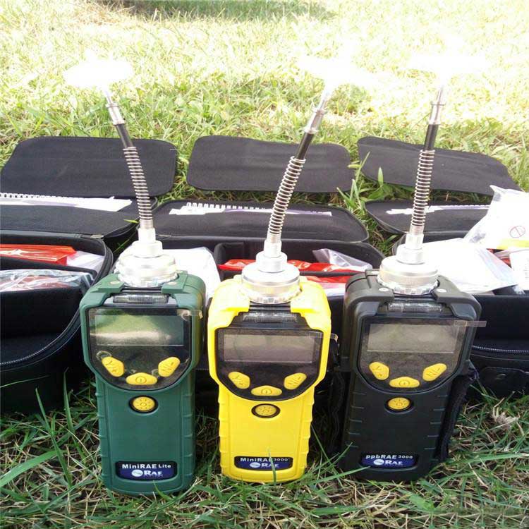 <b>便携式气体检测仪使用注意事项</b>